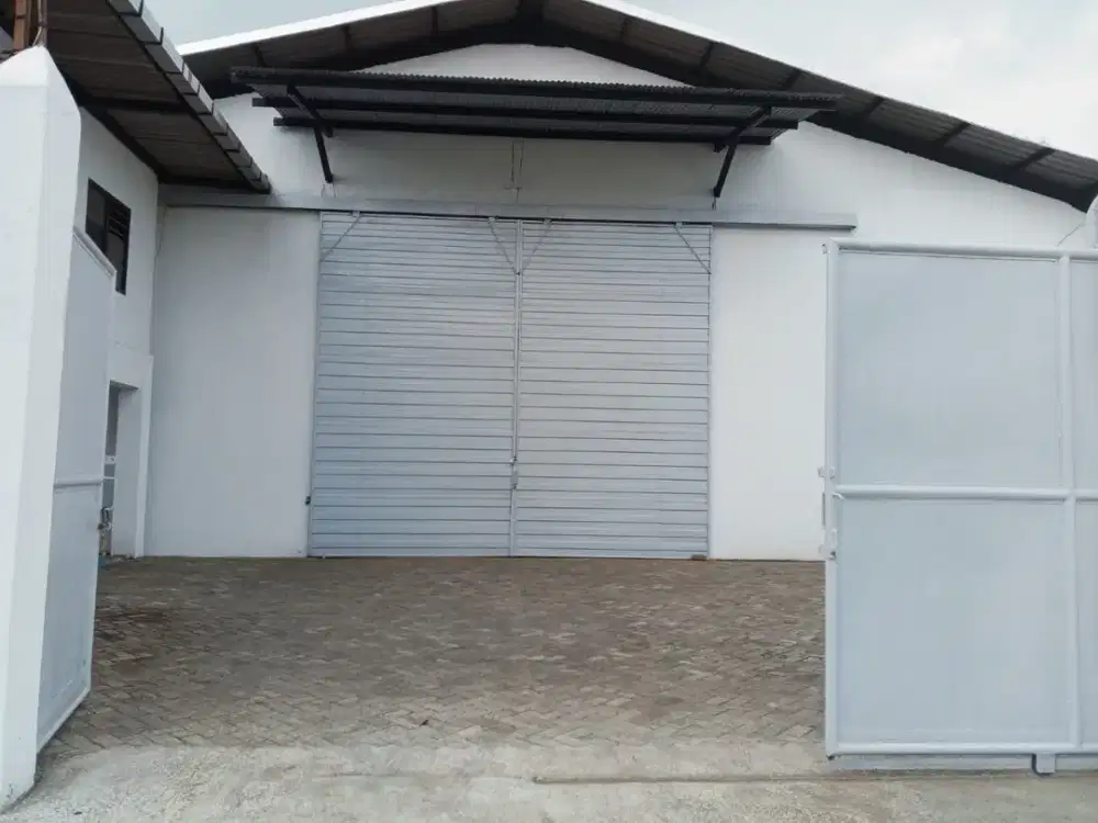 Margomulyo Surimulia  Gudang Ada Halaman Depan & Kantor