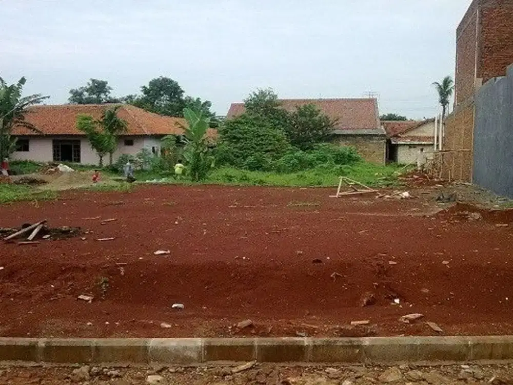 Raya Manukan Kulon Tanah Komersial. Hadap jalan raya kembar.
