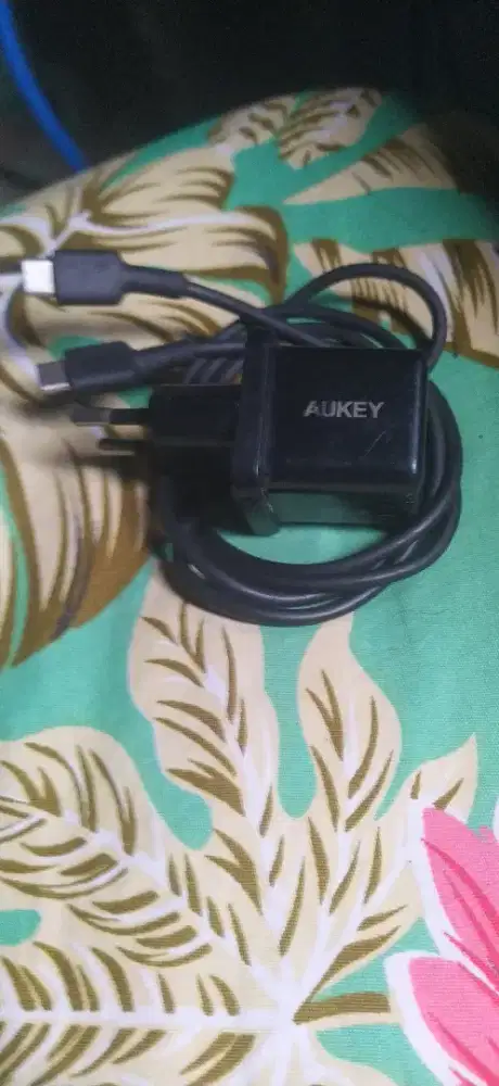 charger Aukey c to c