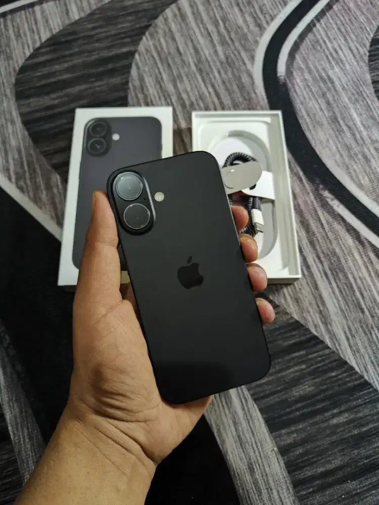 Iphone 16 128gb ibox garansi on mei fullset mulus