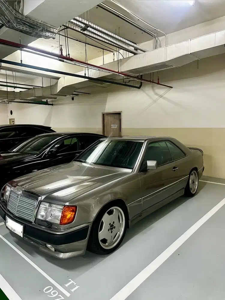 Mercedez Benz 300CE AMG AT 1992