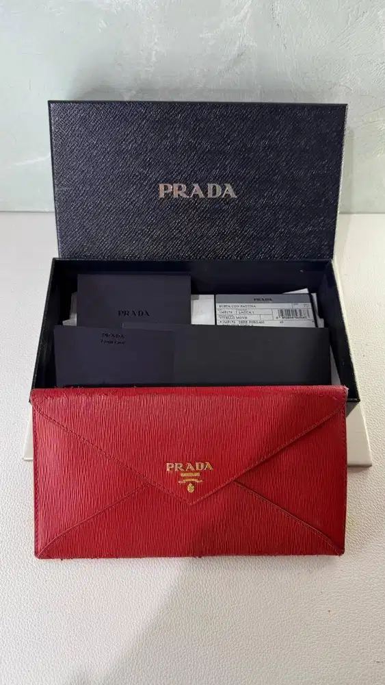 Dompet Prada Envelope Preloved