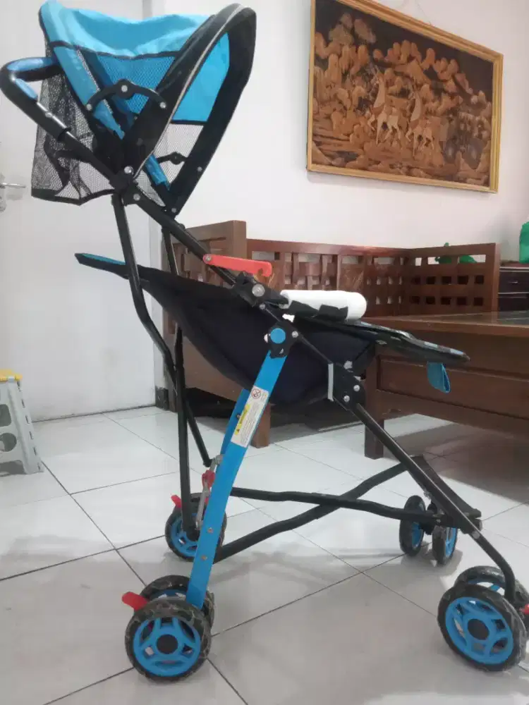 Stroller kondisi siap pakai