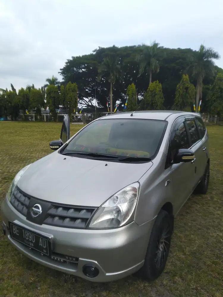Nissan Grand livina 2007 Bensin