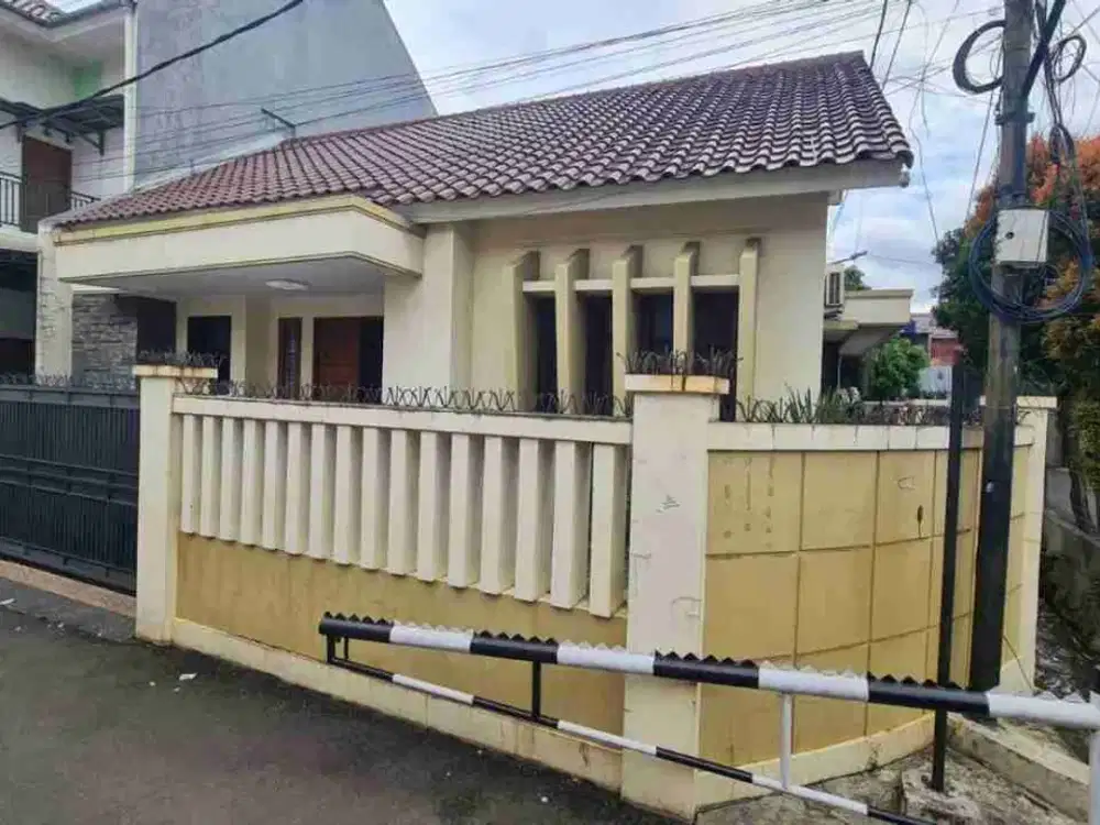 DiJual Rumah Hook Murah di Jagakarsa, Jakarta Selatan Lokasi Strategis