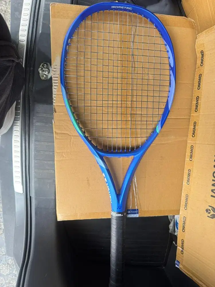 raket tennis yonex ezone 100 275 gr