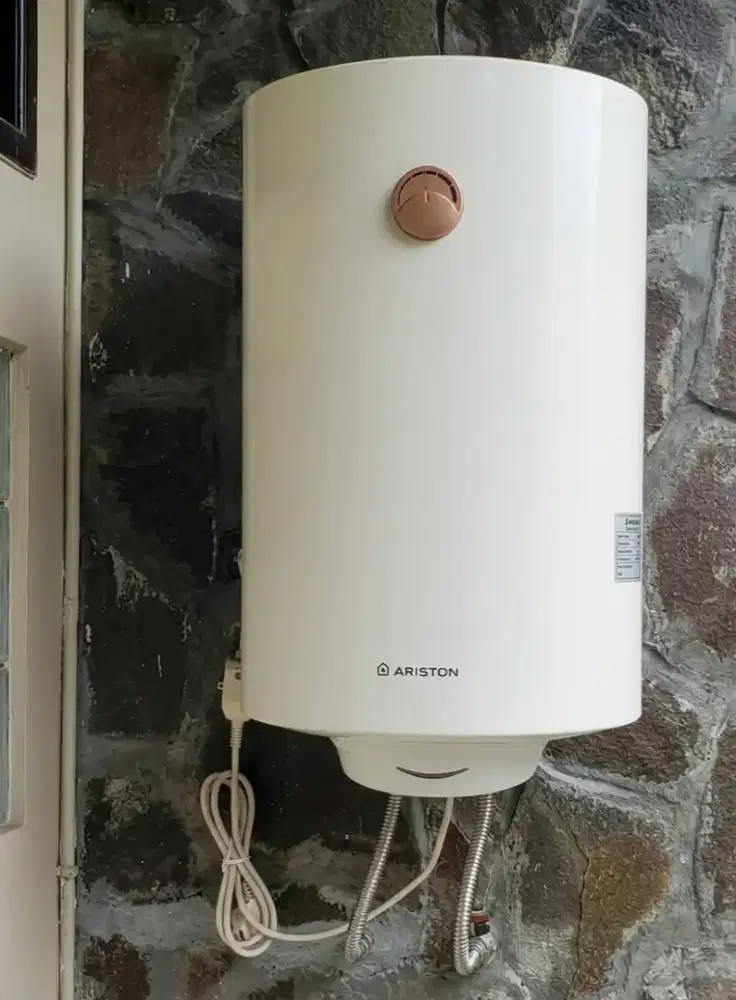 Water Heater Ariston 100L Like New – Air Panas Mewah Murah Banget