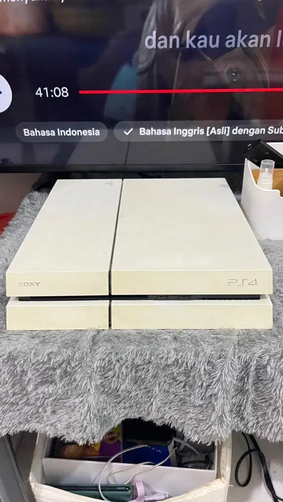 Jual PS 4 fat 1 TB include 7 stik, stand stik dan 1BD pess 2021.
