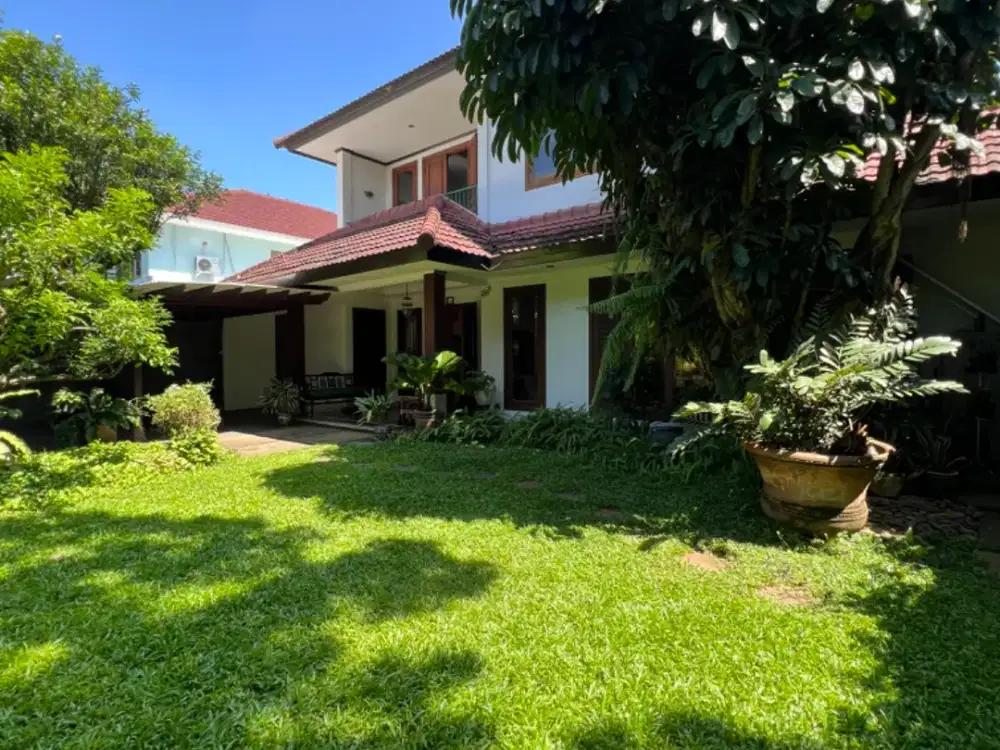 Jual Rumah Di Kebayoran Baru Jalan Lebar Rindang Dekat Sudirman SCBD