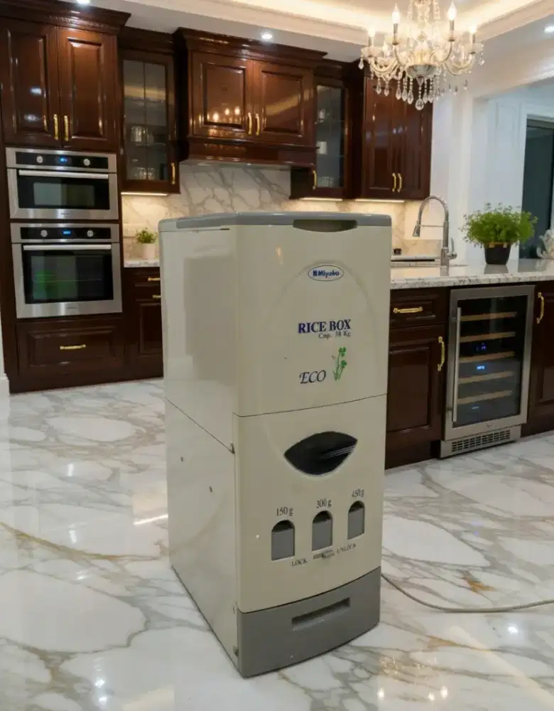 Rice box MiYAKO 38KG kondisi bagus siap pakai