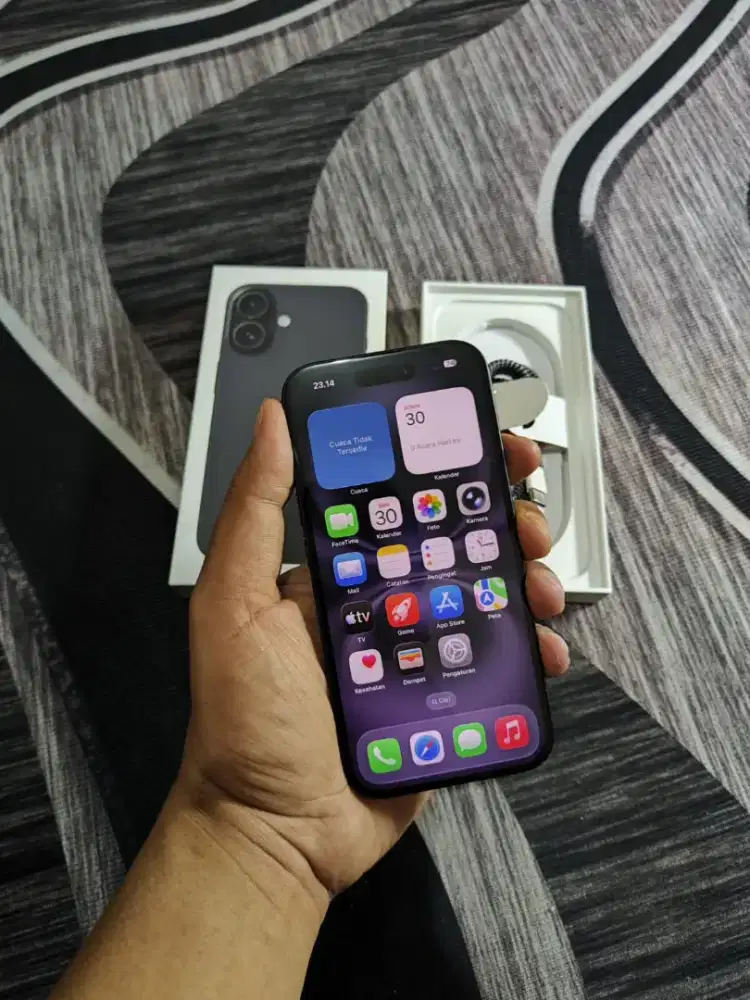 iPhone 16 128Gb iBox on garansi