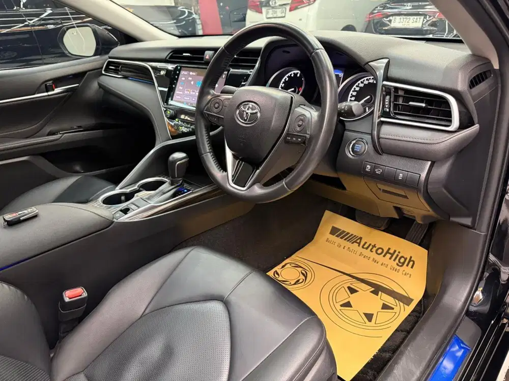 DP10% [Km19.000] Camry V 2020 Black Reg 2021 #AUTOHIGH