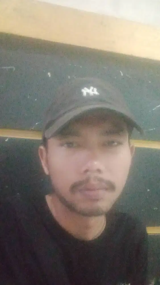 Mencari pekerjaan apa saja