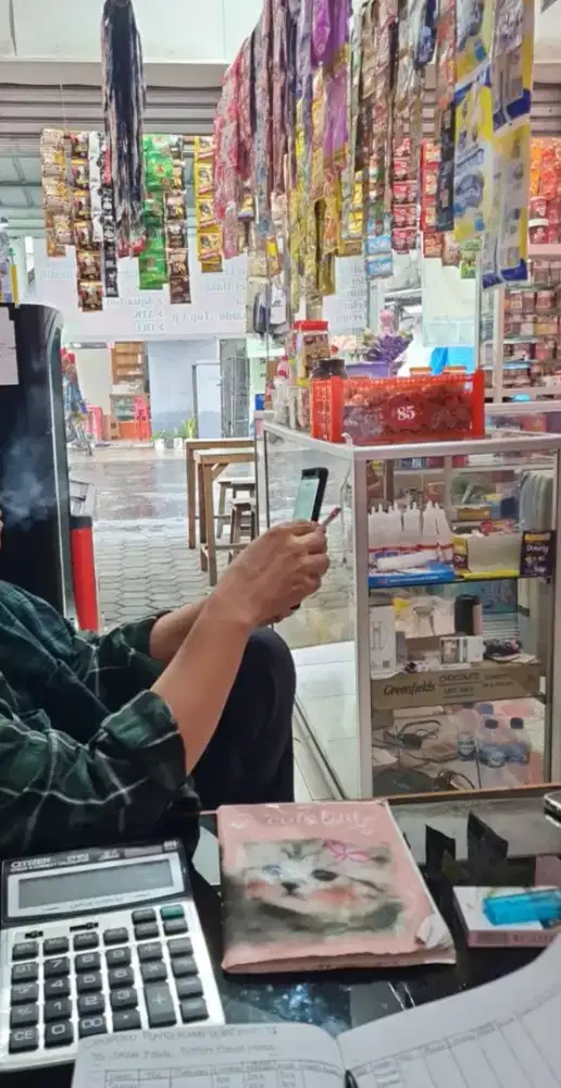 Oper alih usaha wr.sembako dan Warkop