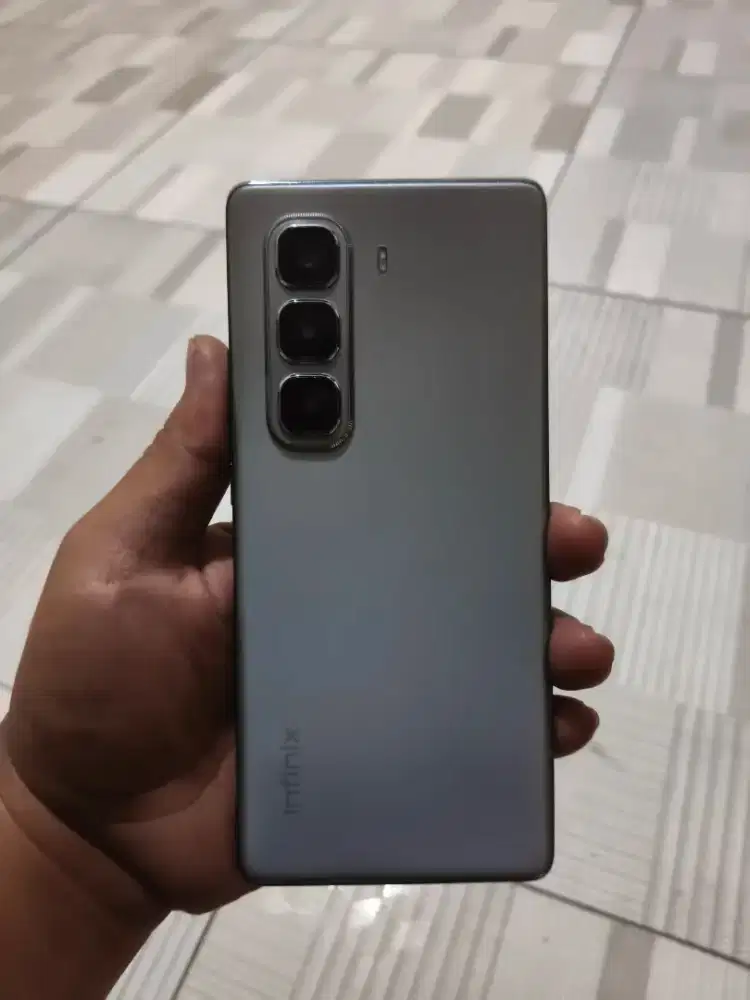 Infinix hot 50 pro+ 8/256 GB