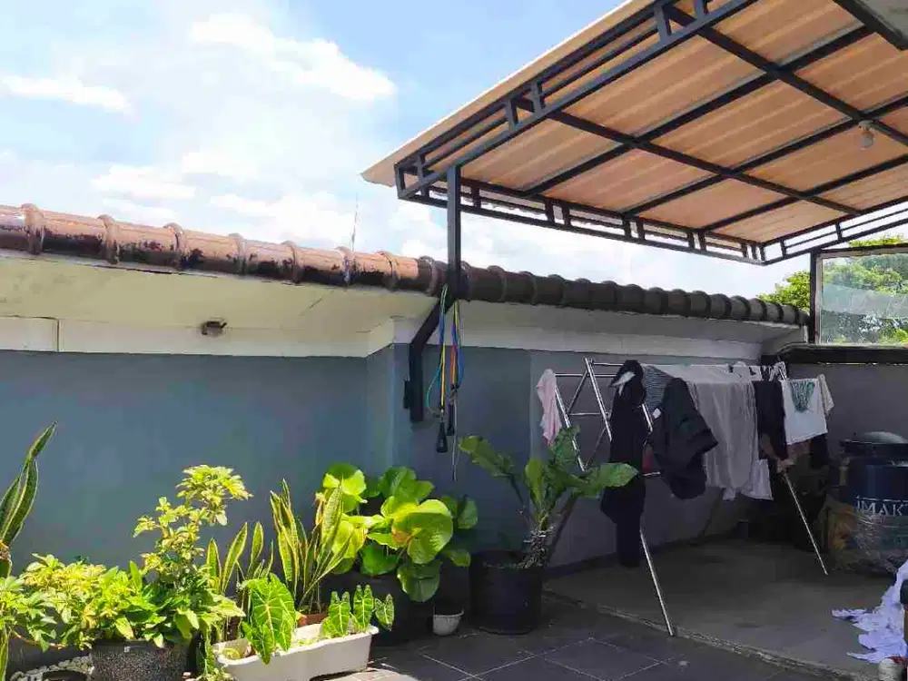 Dijual Rumah Siap Huni dan Daerah Cikutra Cocok untuk dipakai Usaha, Kosan, ataupun Kantor