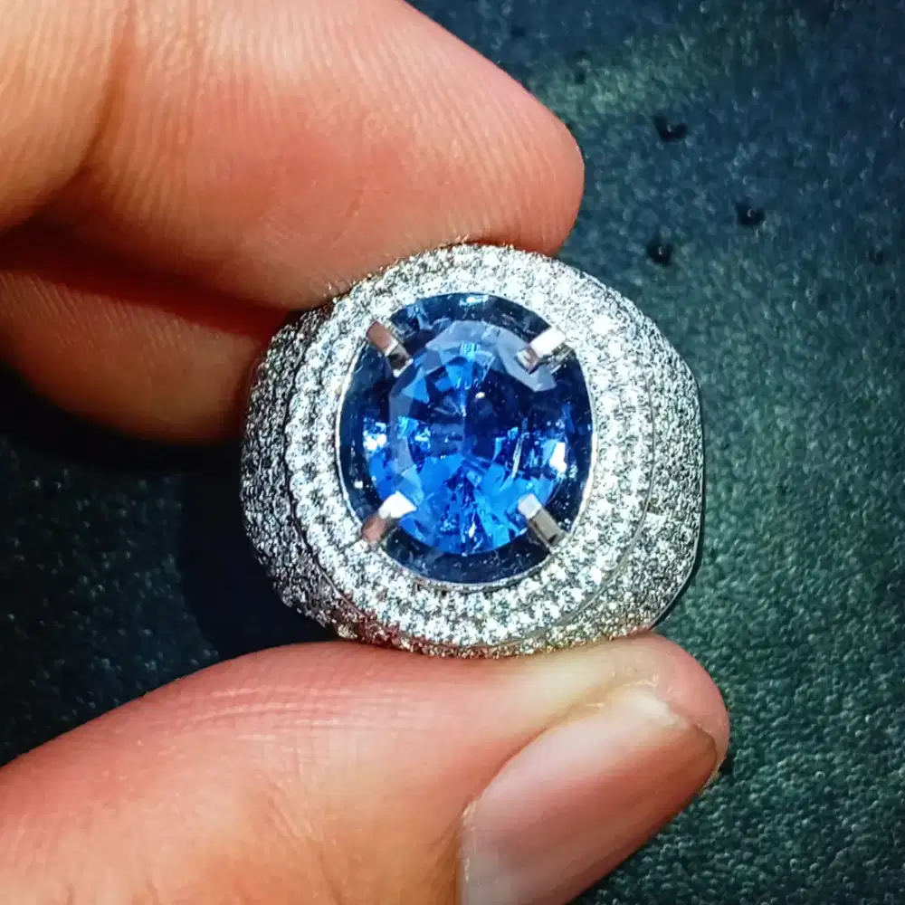 batu permata Premium Blue Sapphire 2.77 ct est Madagaskar Tanzania