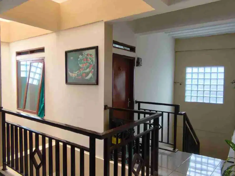 Rumah Kost 17 kamar dan 2 Toko di Kota Cimahi untuk Passive Income