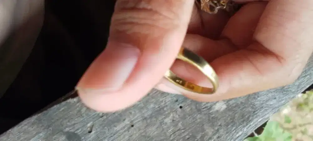 Terima jual emas harga tinggi