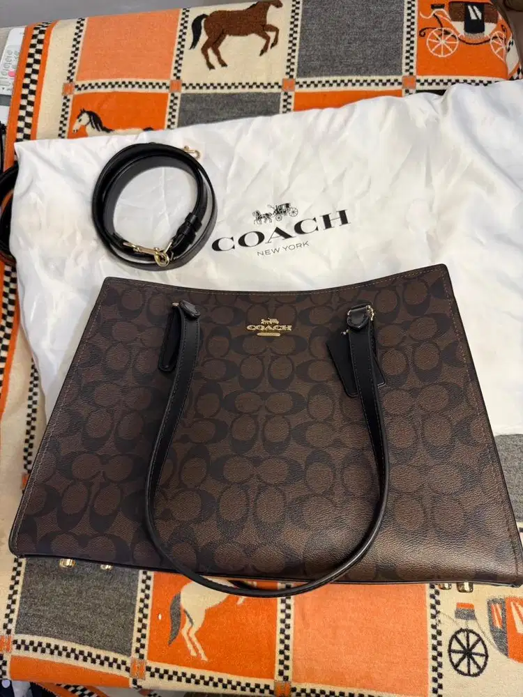 Tas Coach Tatum Carryall Signature Canvas Original (Large / Work Bag)