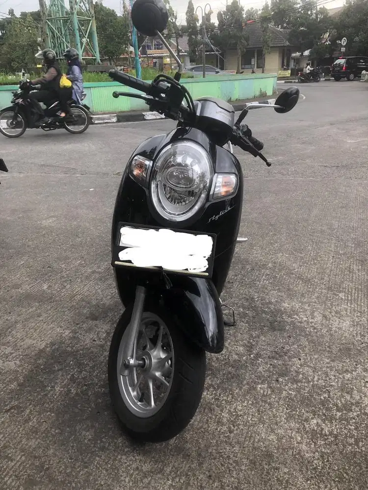 Honda Scoopy Stylish