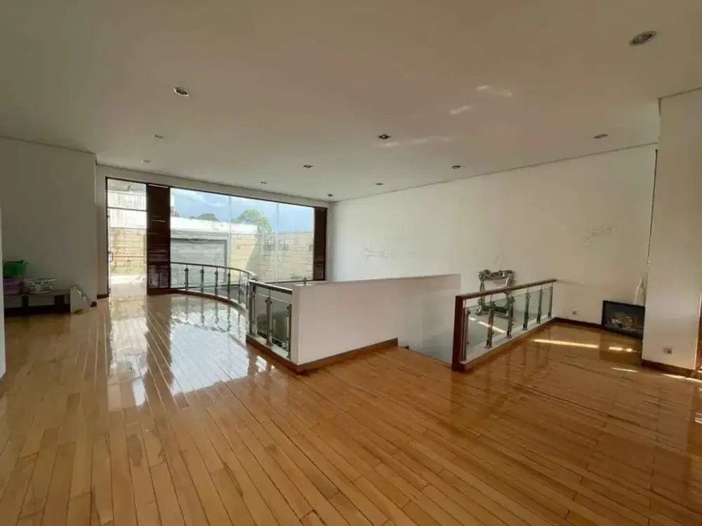 Rumah Lux Desain Modern di Lokasi Favorit Setrasari Sukahaji, Bandung Utara.