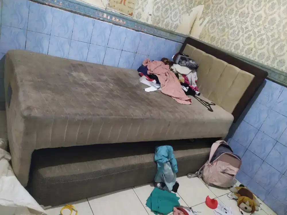 Kasur tingkat masih bagus