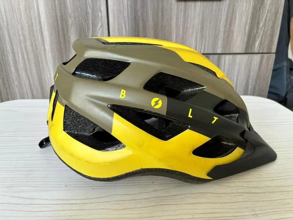 Helm sepeda Polygon Bolt ukuran M