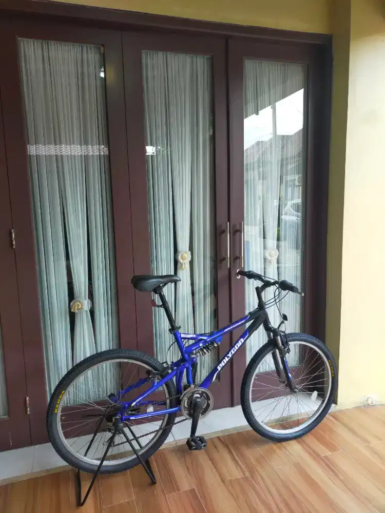 Sepeda polygon broadway