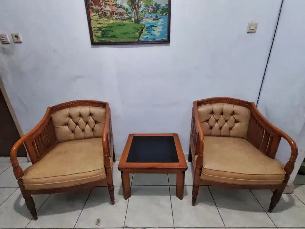 Set kursi tamu klasik, kayu jati muda