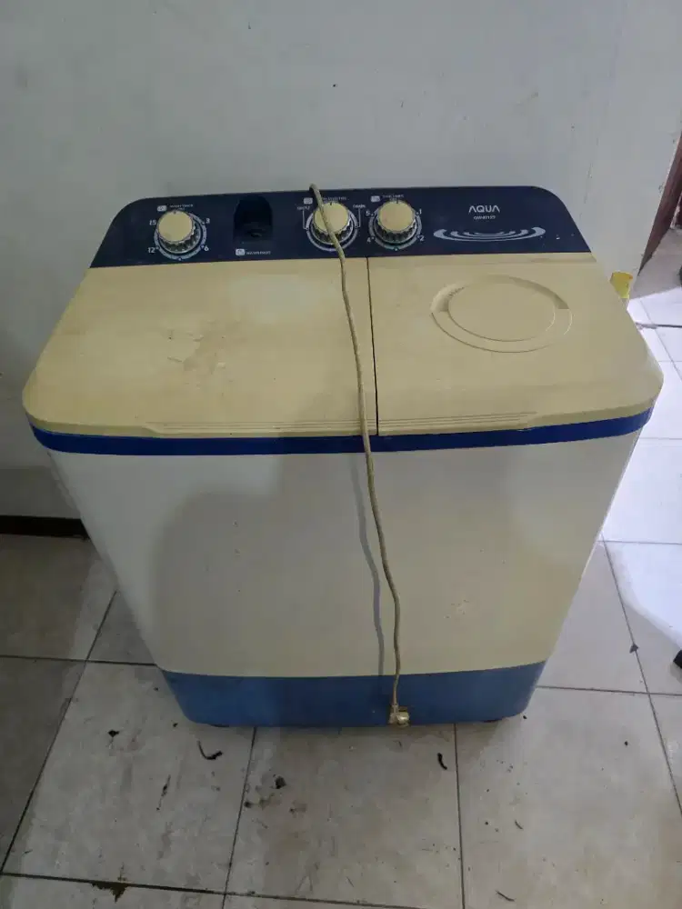 mesin cuci aqua
