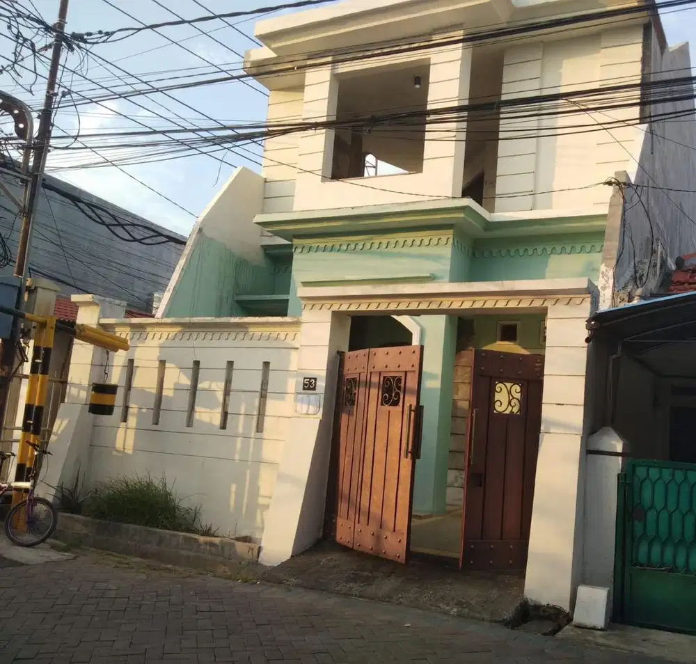 Hunian Nyaman Ploso Timur – 2 Lantai, 3 KM, Akses Bagus