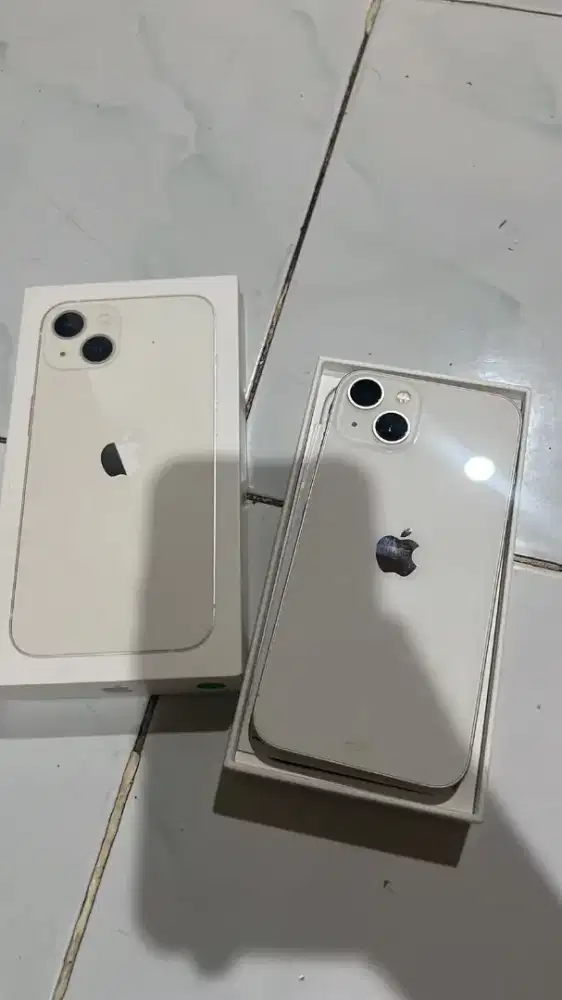 iPhone 13 ibox, starlight 
Bh100, on garansi April 2026
Mulus,