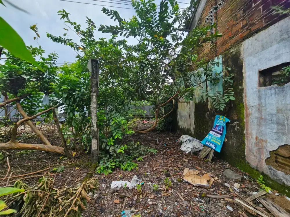 Tanah Pekarangan dekat Bale Hinggil Jalan Kaliurang km8,5 Ngaglik Sleman