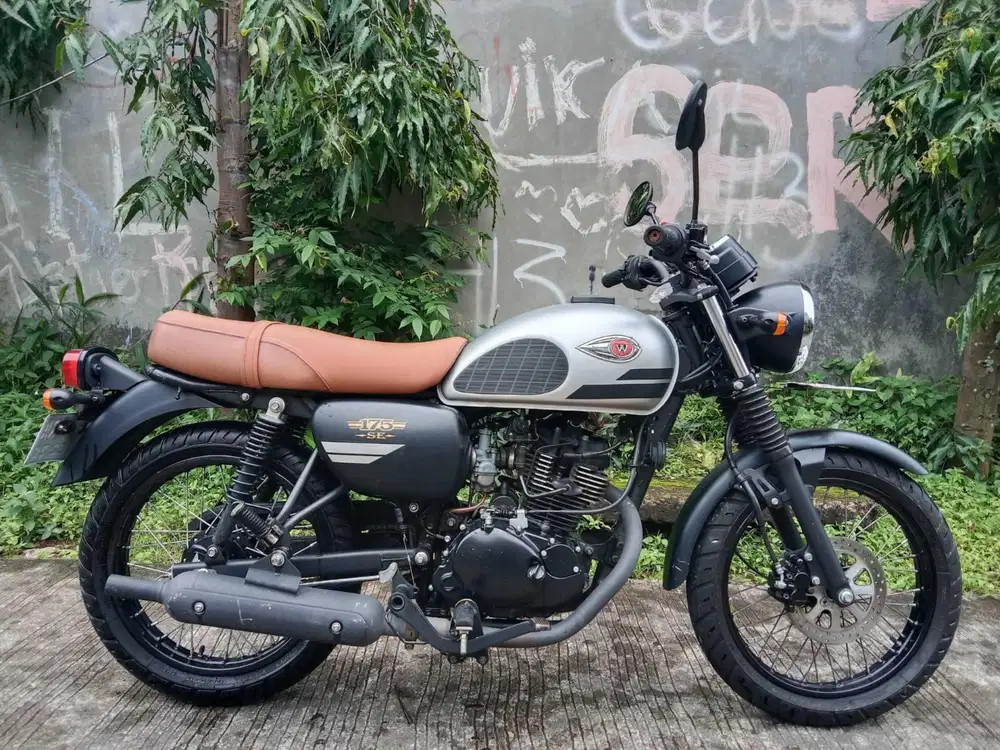 Kawasaki W 175 SE th 2020 bisa cash/kredit