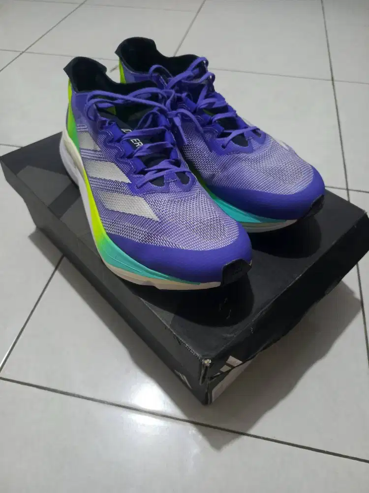 Jual sepatu Adidas Boston 12