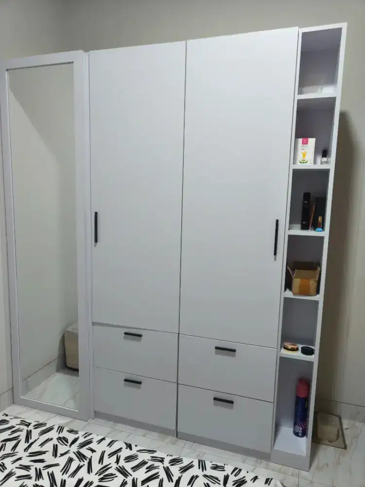 Set Lemari Baju