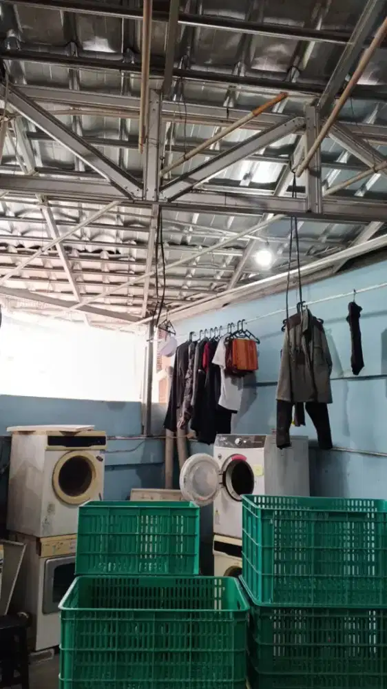Cari pegawai laundry berpengalaman khusus pria