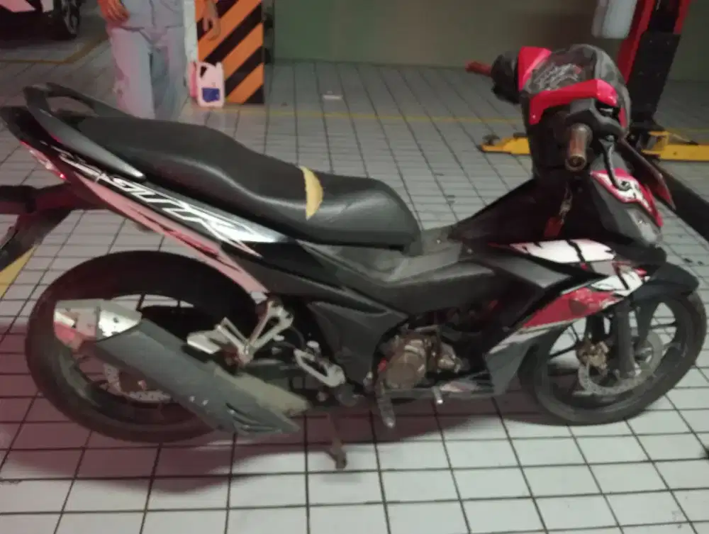 Jual motor supra GTR 150