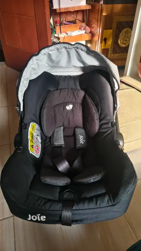 BABY CAR SEAT JOIE