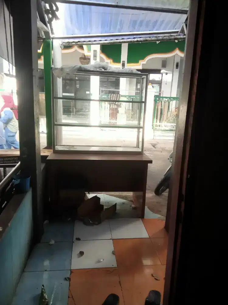 Jual Etalase bekas