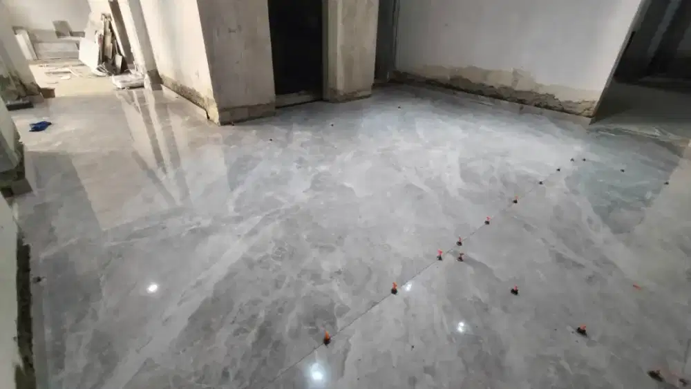 Tukang Pasang Quadra, Marmer, Granit. Kontraktor Bangun Rumah Mewah