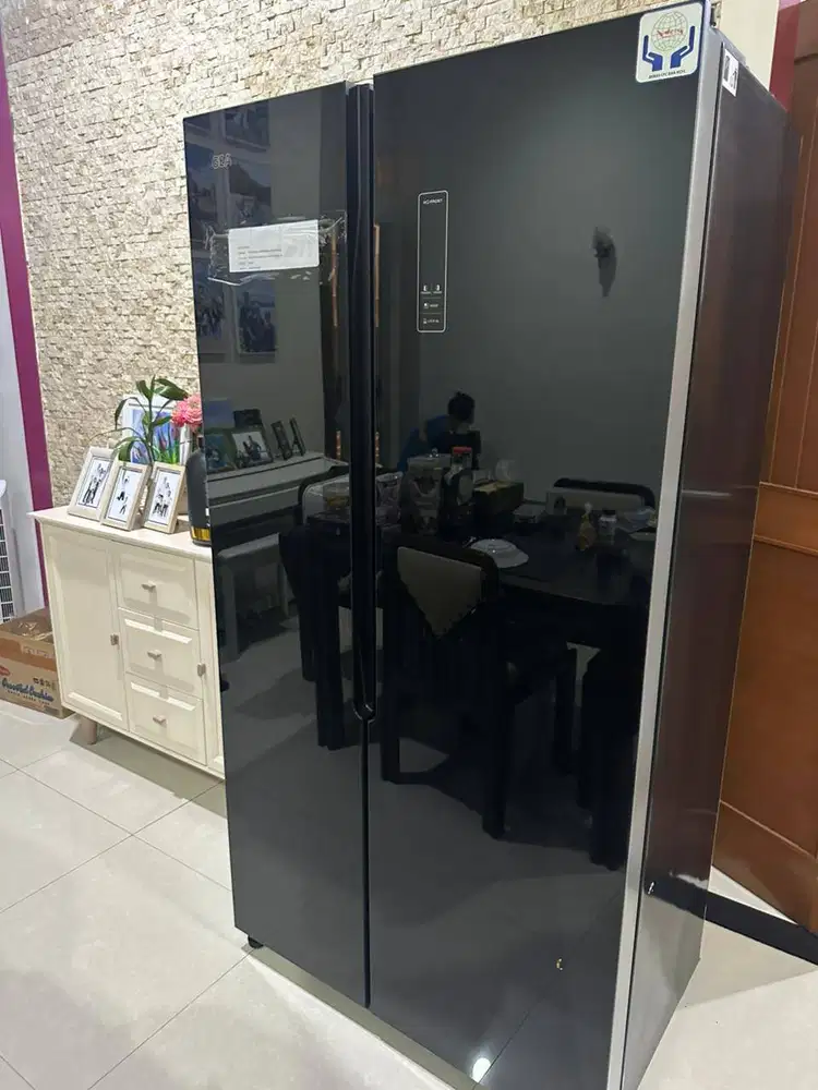 KULKAS GEA SIDE BY SIDE 2 PINTU G2D472R BARANG DISPLAY