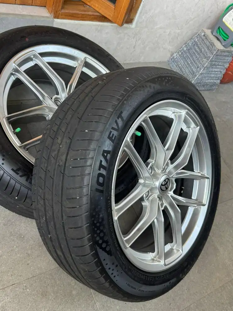 velg HSR R18 + Ban kondisi Bagus (4 unit)