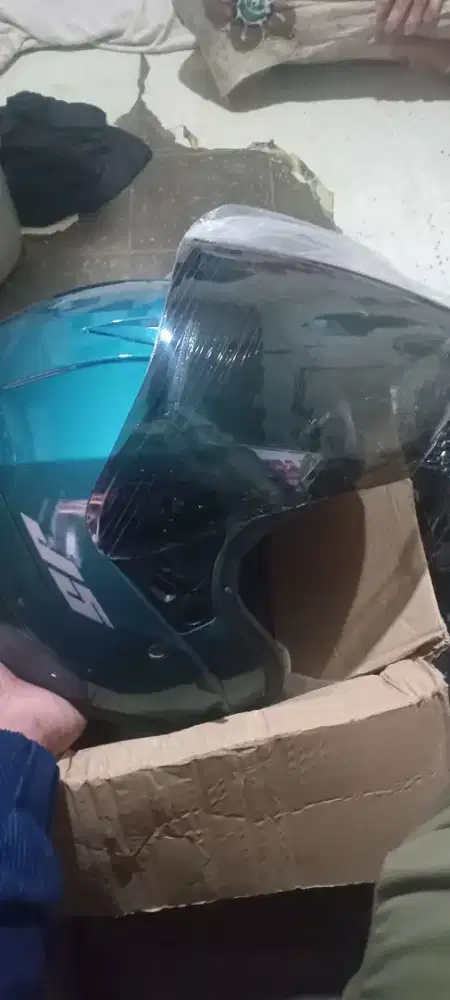 Edisi salah size helm MLA J5 size L busa M