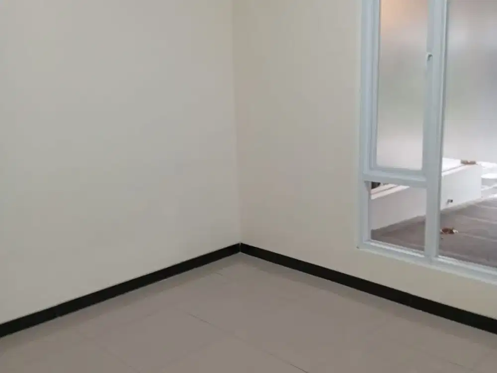 Dijual Rumah Nyaman Aman Siap Huni Minimalis Lokasi Strategis di Taman Kopo Indah 5 Cluster Sherwood Bandung