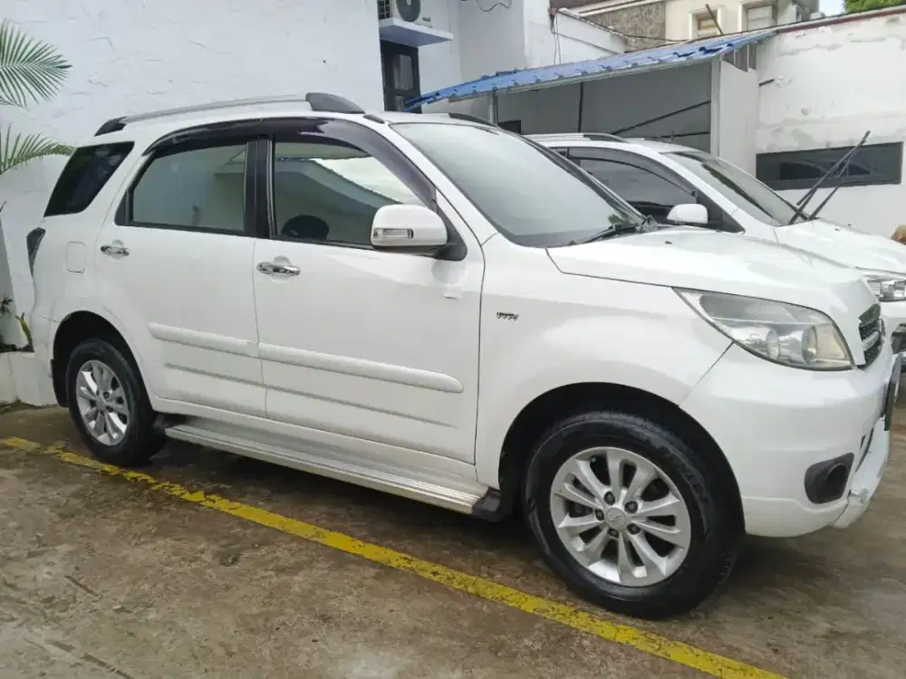Daihatsu Terrios 2013 Matic White