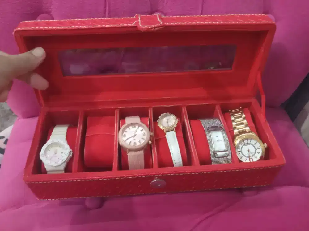 Jam tangan branded satu set