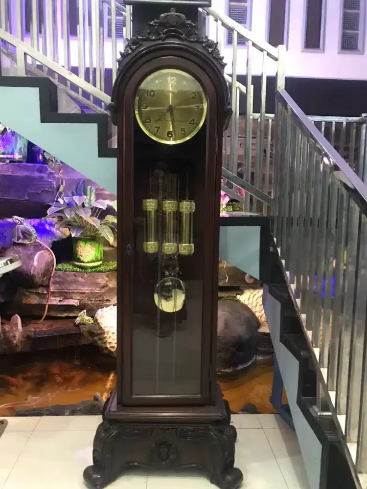 Service jam antik panggilan