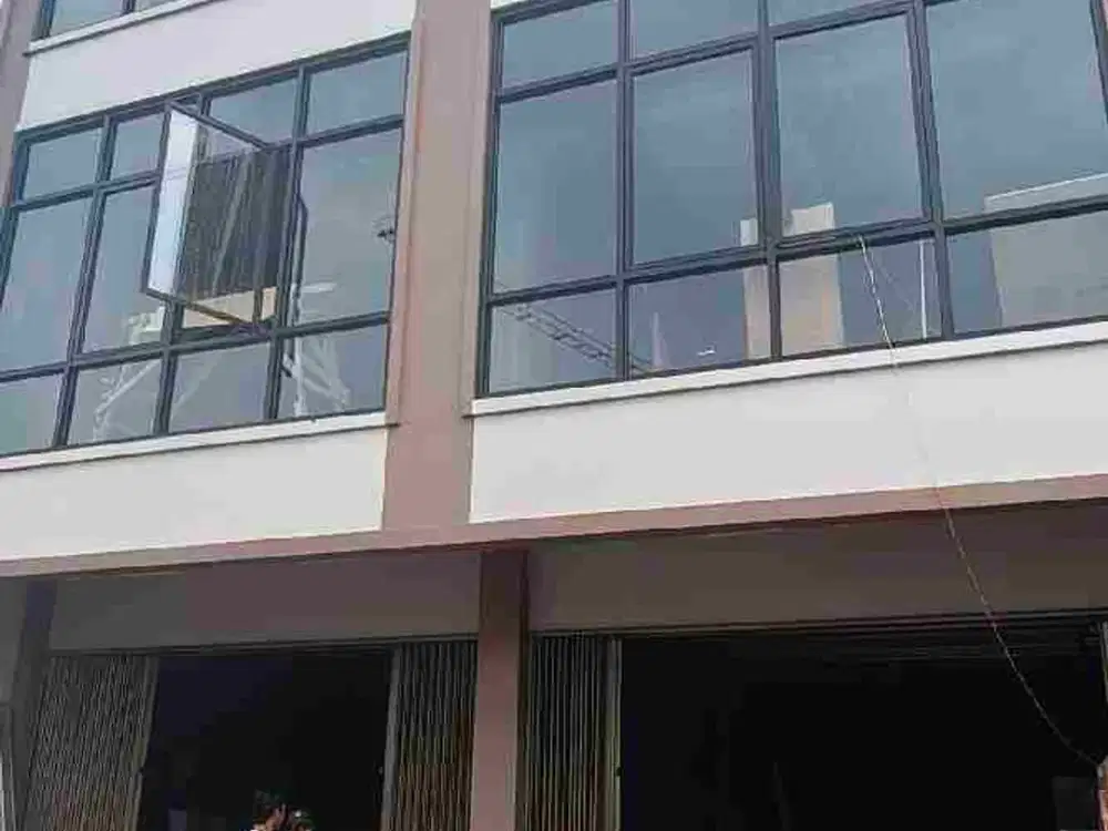 Disewakan Ruko Bagus 3 Lantai Di Pondok Kopi Jakarta Timur Akses Jalan Utama Ramai Jalur Lambat